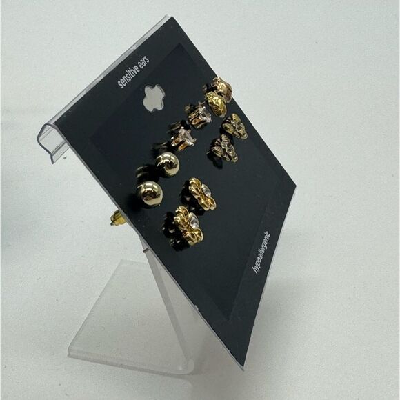 Variety 5 Pairs Gold Tone Post Earrings Flower Bee - Picture 4 of 4